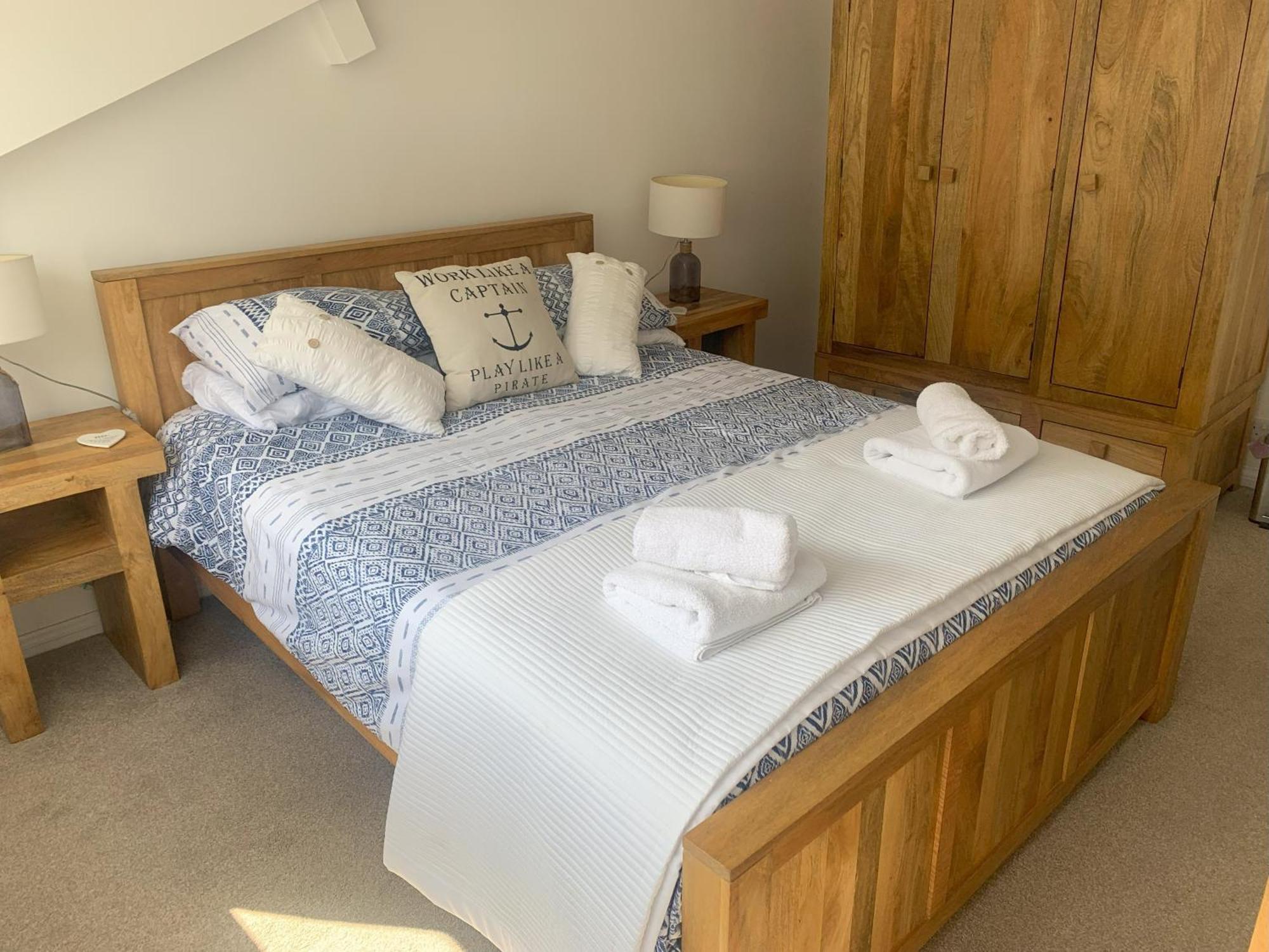 Tidesreach Filey, Sleeps 13, Close To Beach Buitenkant foto