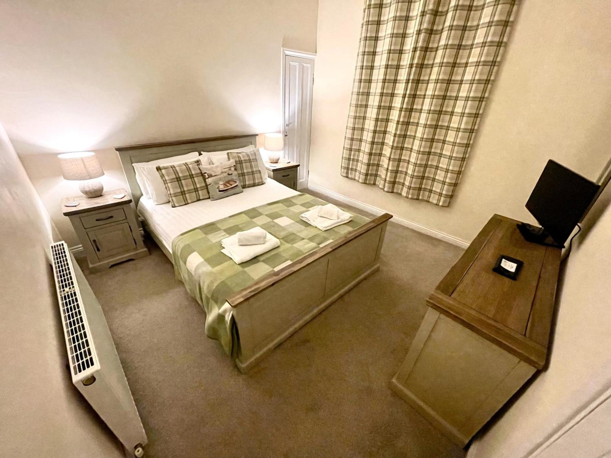 Tidesreach Filey, Sleeps 13, Close To Beach Buitenkant foto